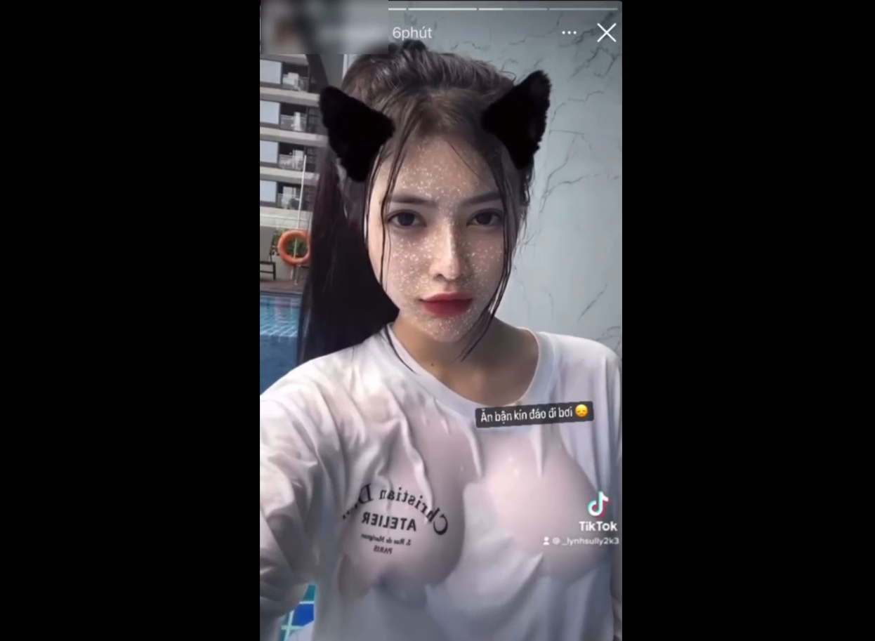 Idol tiktoker Thu Uyên vn show hàng vú to
